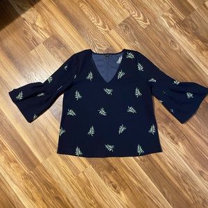 Ann Taylor Bell Sleeve V-Neck Blouse EUC